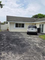 7520 SW 6TH Court SW, North Lauderdale, FL 33068