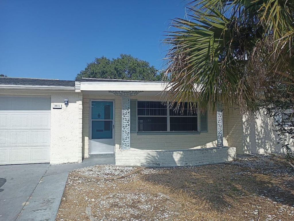 7411 ASHWOOD DRIVE, Port Richey, FL 34668
