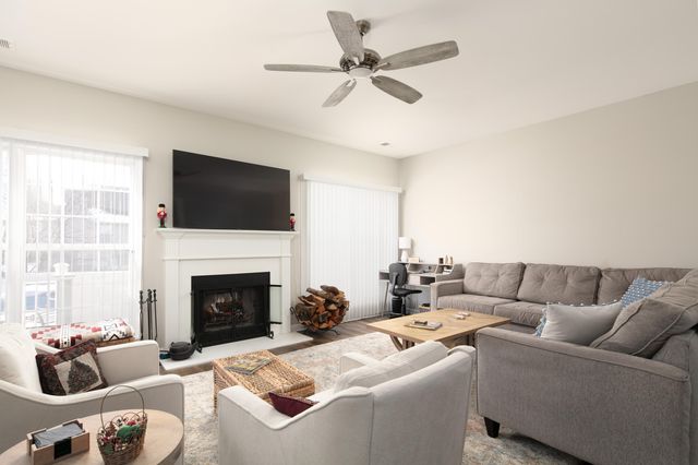 941 Sunny Slope Trace, Lexington, KY 40514