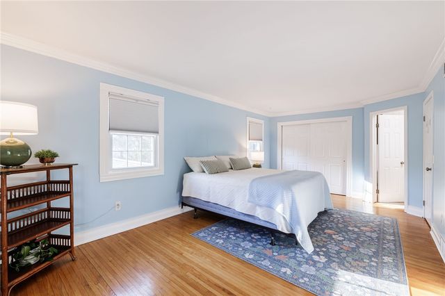 5 Sugarwood Drive, Pittsford, NY 14534