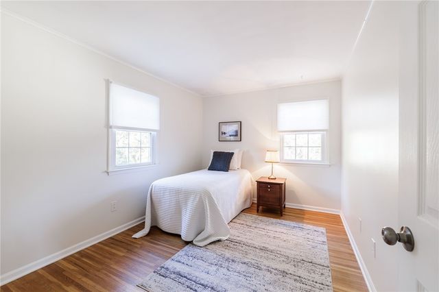 5 Sugarwood Drive, Pittsford, NY 14534