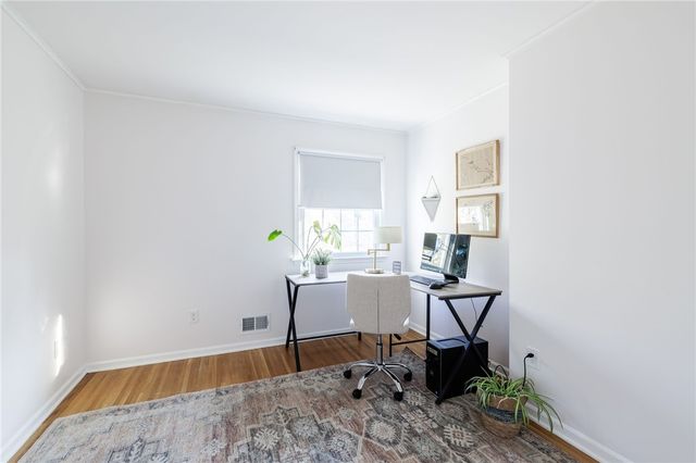 5 Sugarwood Drive, Pittsford, NY 14534