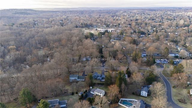 5 Sugarwood Drive, Pittsford, NY 14534