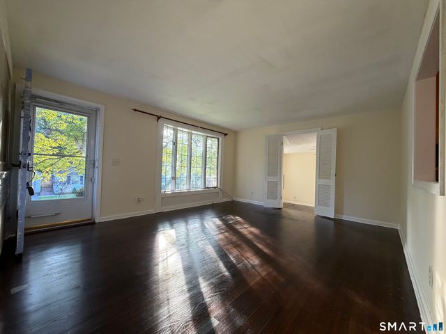 28 Gillette Road, Norwich, CT 06360