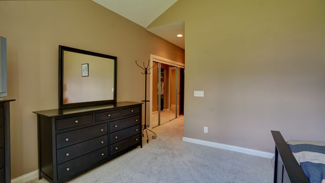 6065 SEAMANS Drive, Shorewood, MN 55331