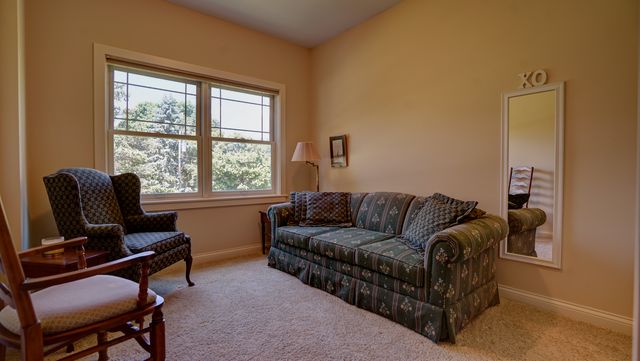 6065 SEAMANS Drive, Shorewood, MN 55331