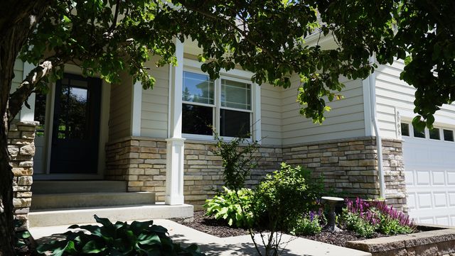 6065 SEAMANS Drive, Shorewood, MN 55331