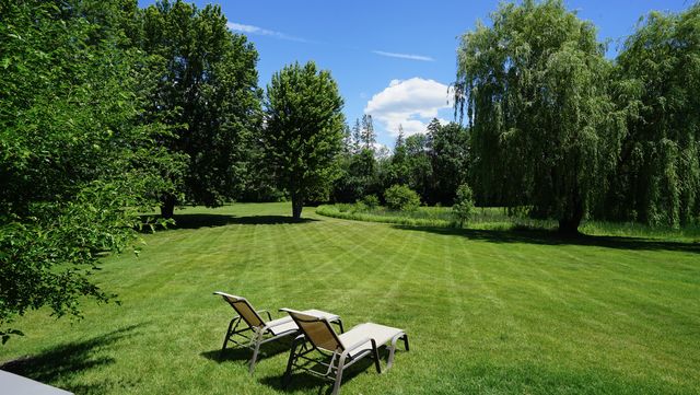 6065 SEAMANS Drive, Shorewood, MN 55331