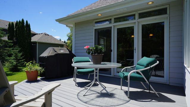 6065 SEAMANS Drive, Shorewood, MN 55331