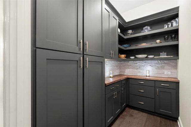 340 Banbury Crossing, Alpharetta, GA 30009