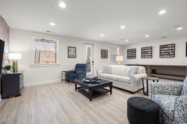 340 Banbury Crossing, Alpharetta, GA 30009