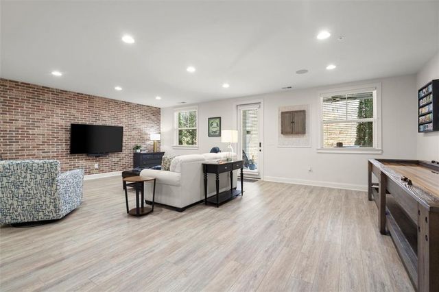 340 Banbury Crossing, Alpharetta, GA 30009