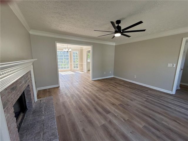 979 Sugar Crossing Lane, Sugar Hill, GA 30518