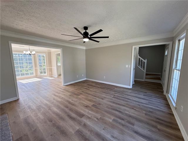 979 Sugar Crossing Lane, Sugar Hill, GA 30518