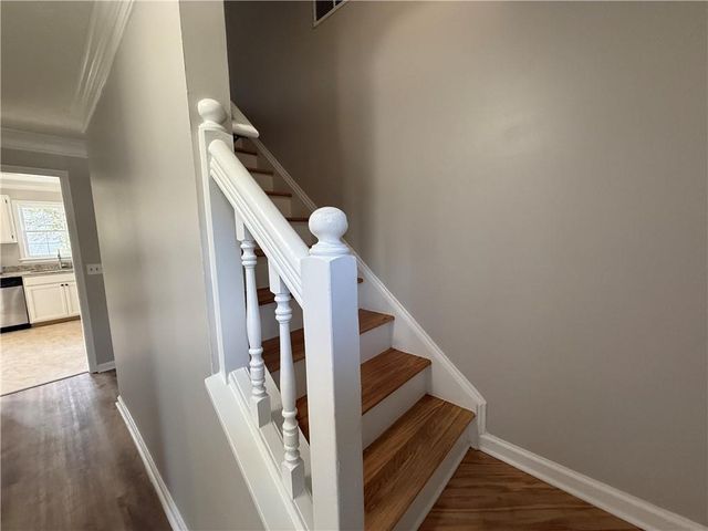 979 Sugar Crossing Lane, Sugar Hill, GA 30518