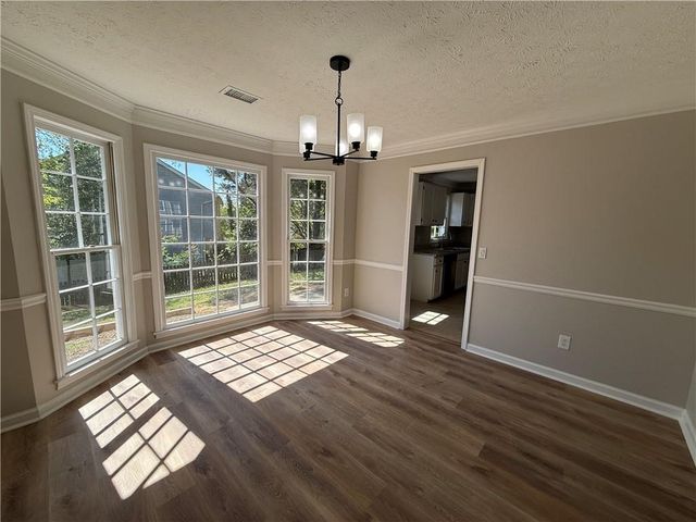 979 Sugar Crossing Lane, Sugar Hill, GA 30518