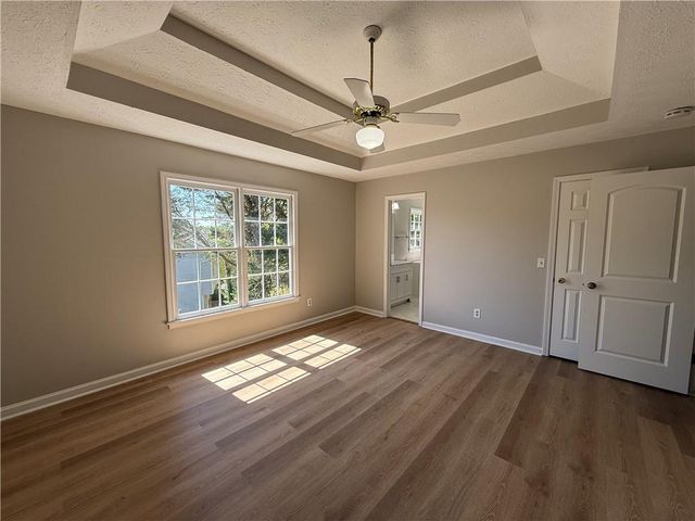 979 Sugar Crossing Lane, Sugar Hill, GA 30518