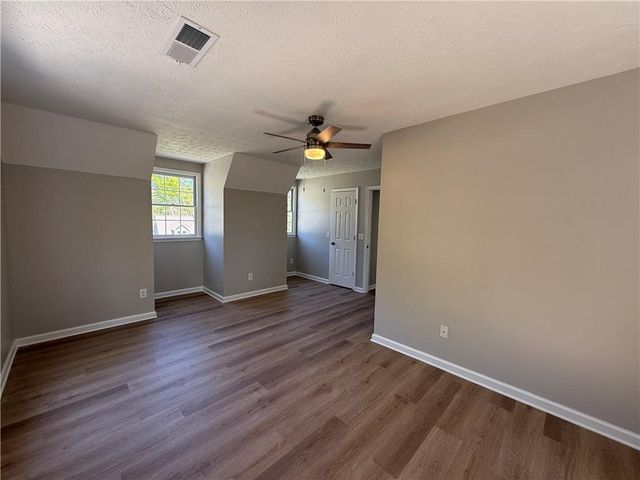 979 Sugar Crossing Lane, Sugar Hill, GA 30518