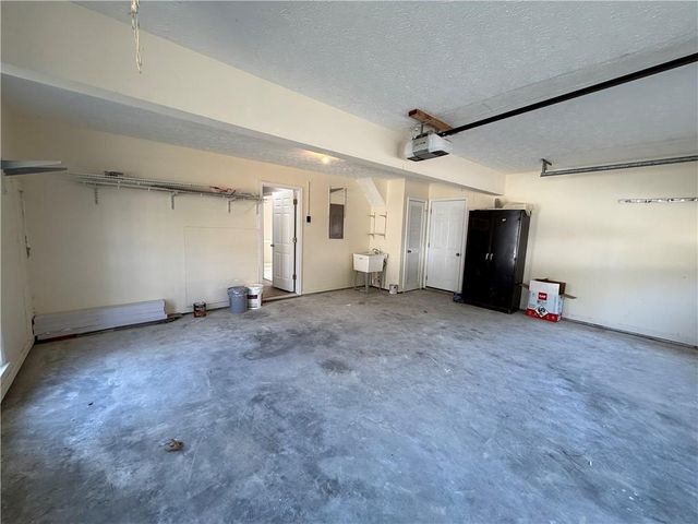 979 Sugar Crossing Lane, Sugar Hill, GA 30518