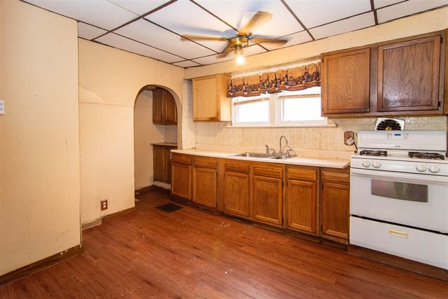 955 Colfax Avenue, Benton Harbor, MI 49022