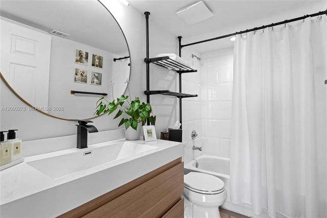 1650 N Coral Way 701, Miami, FL 33145