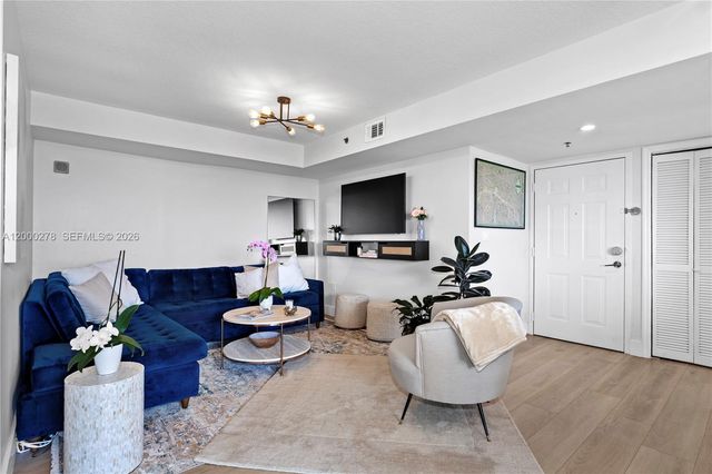 1650 N Coral Way 701, Miami, FL 33145