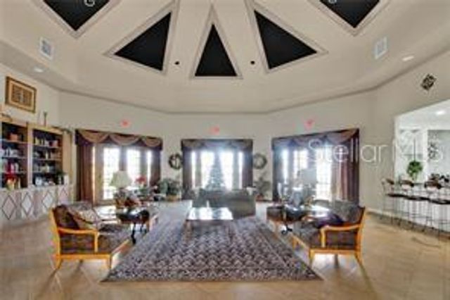 9832 LAKE CHASE ISLAND WAY, Tampa, FL 33626