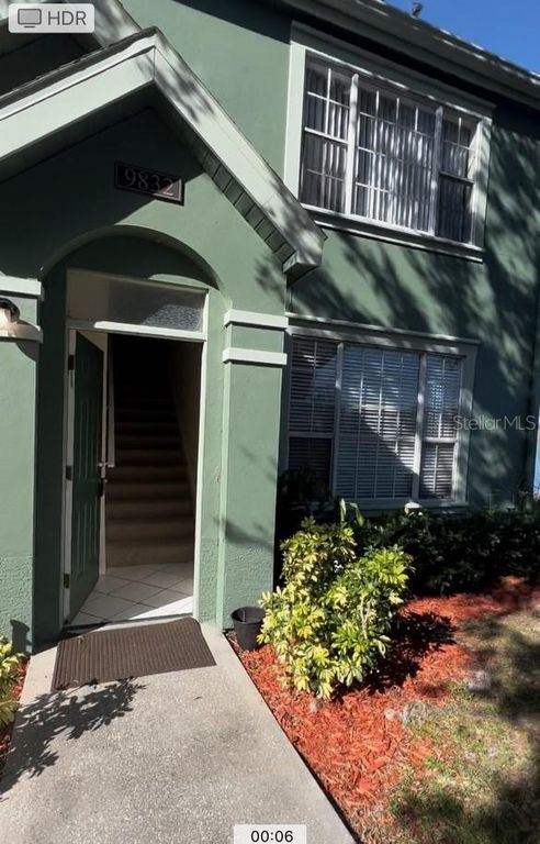 9832 LAKE CHASE ISLAND WAY, Tampa, FL 33626