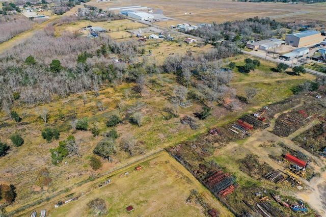 5223 Barkaloo Road, Baytown, TX 77521