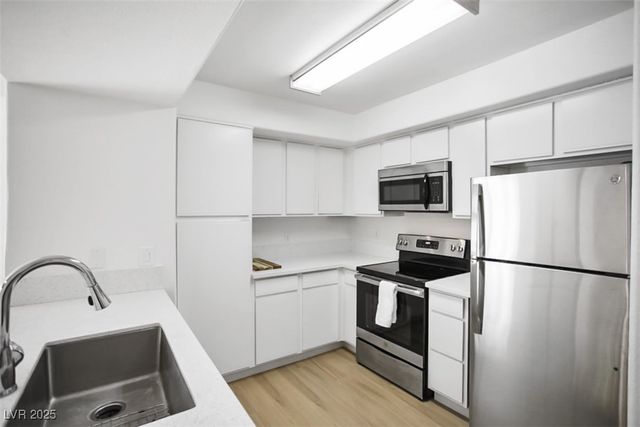 2300 East Silverado Ranch Boulevard 2084, Las Vegas, NV 89183