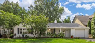 8032 Lafon Place, University City, MO 63130