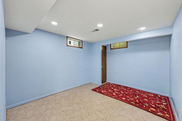 24635 Power Road, Farmington Hills, MI 48336