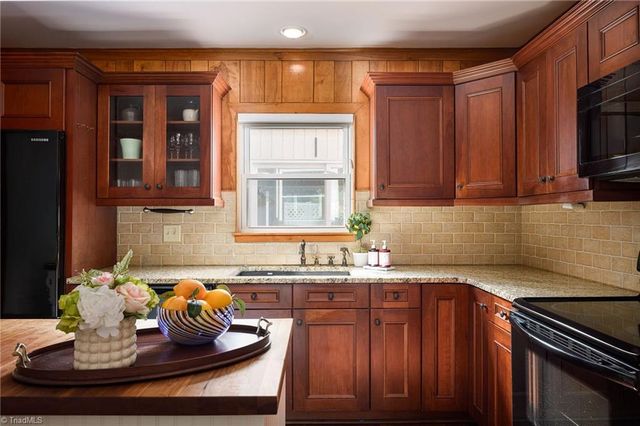 317 S Main Street, Kernersville, NC 27284