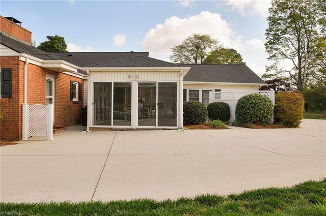317 S Main Street, Kernersville, NC 27284