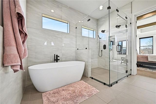 15703 DD Highway, Smithville, MO 64089