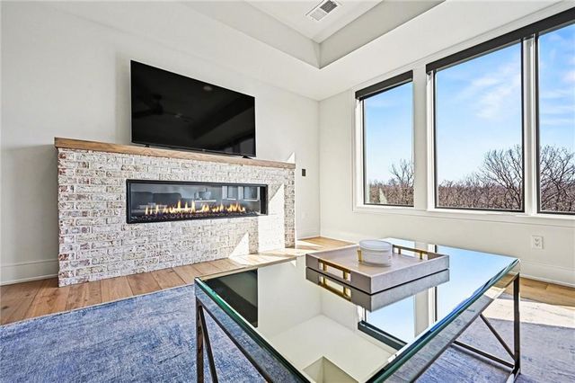 15703 DD Highway, Smithville, MO 64089