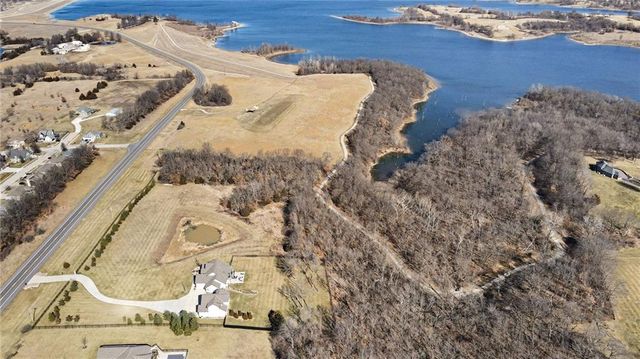 15703 DD Highway, Smithville, MO 64089