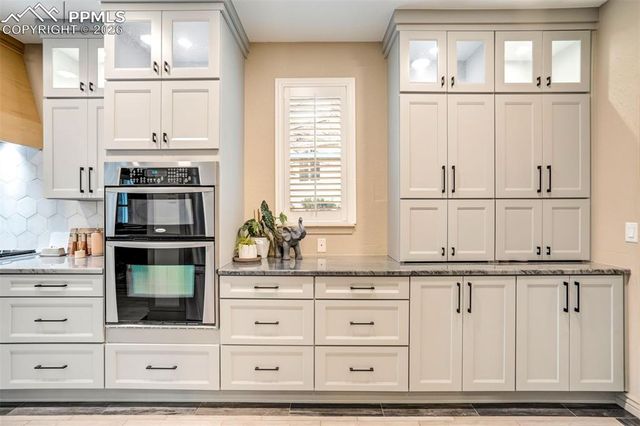 327 Ingleton Court, Castle Pines, CO 80108