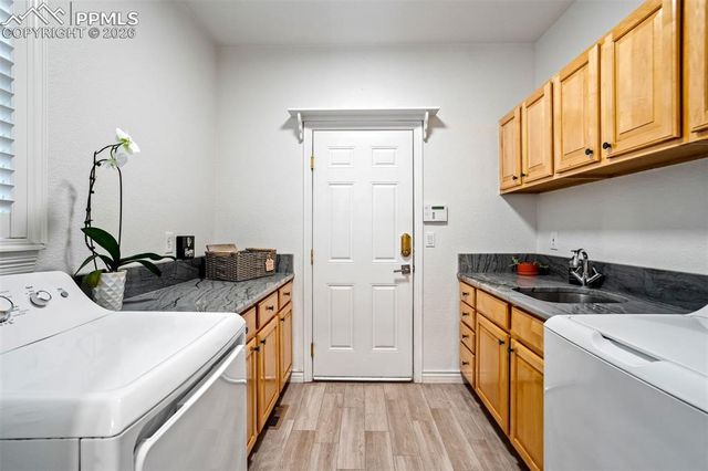 327 Ingleton Court, Castle Pines, CO 80108