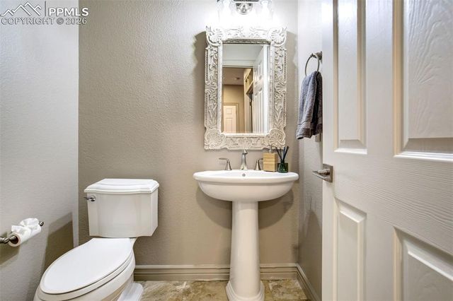 327 Ingleton Court, Castle Pines, CO 80108