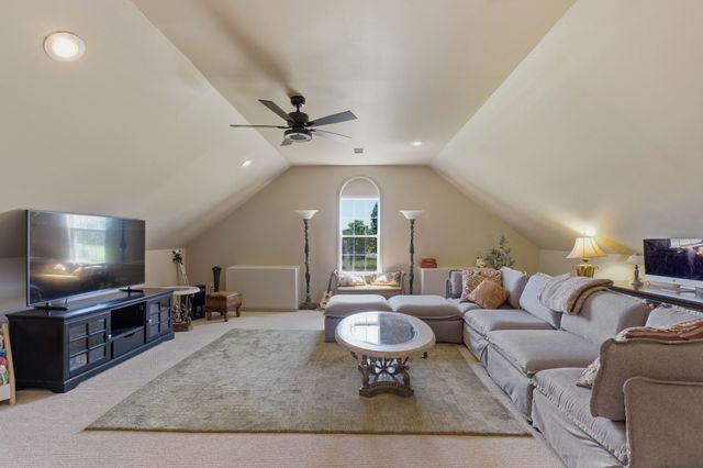1164 Chenault Ln, Castalian Springs, TN 37031