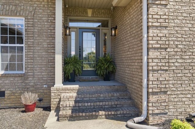 1164 Chenault Ln, Castalian Springs, TN 37031