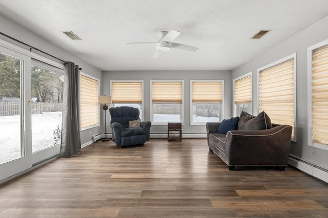 10429 Lloy Street, Portage, MI 49024