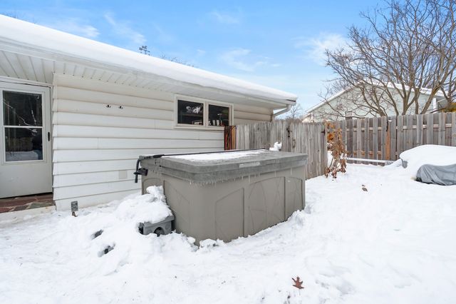 10429 Lloy Street, Portage, MI 49024