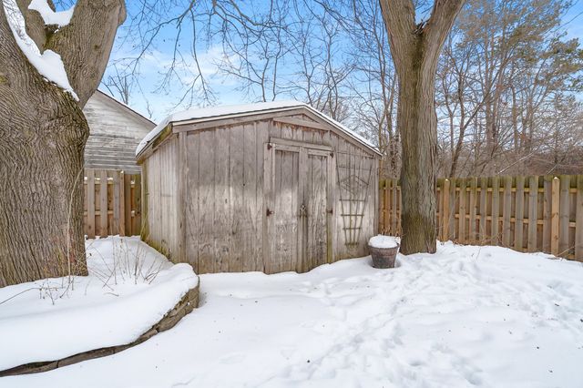 10429 Lloy Street, Portage, MI 49024