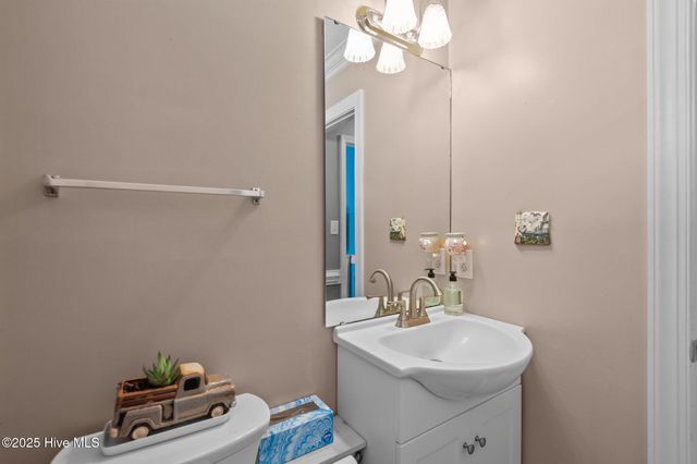 4444 Surrey Meadows Drive, Winterville, NC 28590