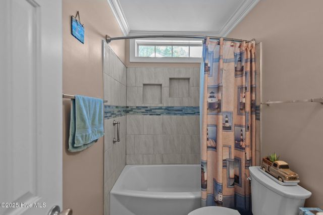 4444 Surrey Meadows Drive, Winterville, NC 28590