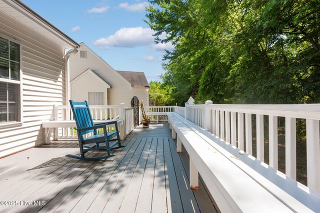 4444 Surrey Meadows Drive, Winterville, NC 28590