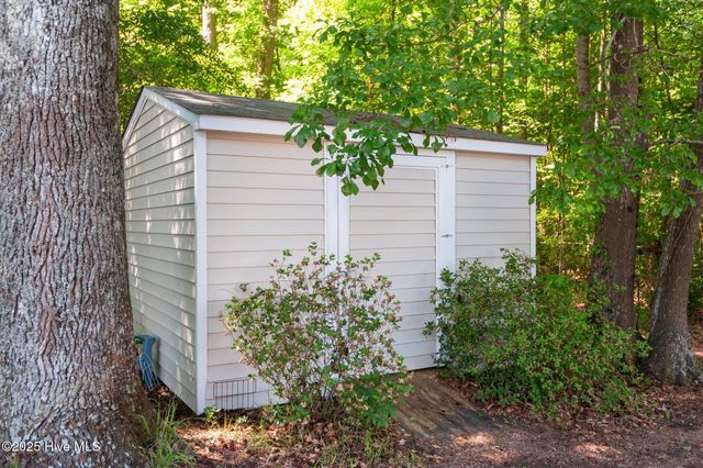 4444 Surrey Meadows Drive, Winterville, NC 28590