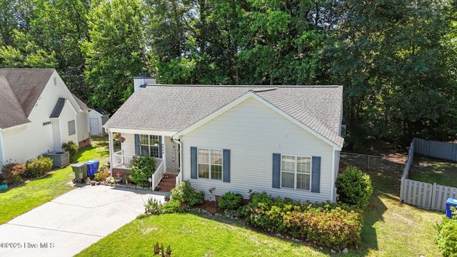 4444 Surrey Meadows Drive, Winterville, NC 28590